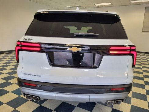 New 2026 Chevrolet Traverse LT image 6