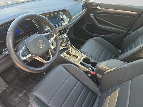 Certified 2024 Volkswagen Jetta SE FWD image 13