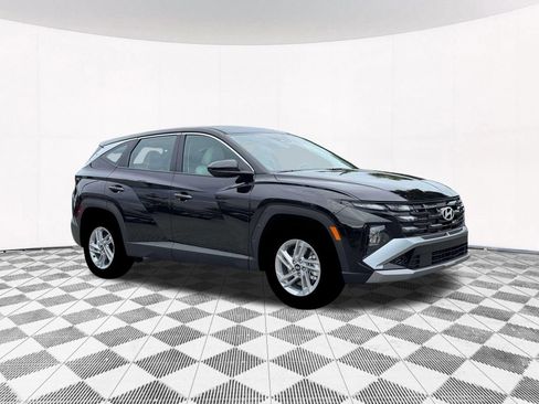 Used 2026 Hyundai Tucson SE FWD image 12
