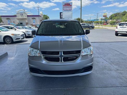 Used 2015 Dodge Grand Caravan SE w/ Quick Order Package 29E SE FWD image 8
