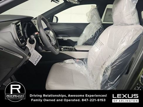 Used 2025 Lexus RX 350 AWD image 9