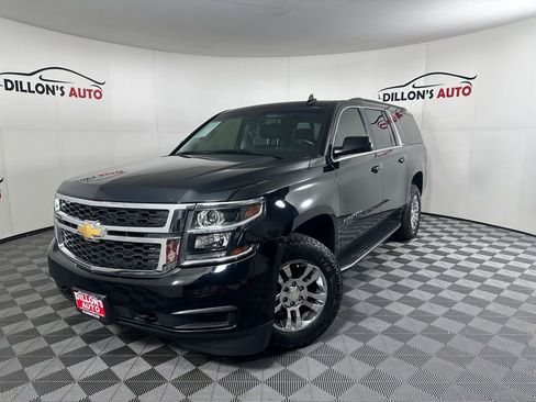 Used 2019 Chevrolet Suburban LT image 1