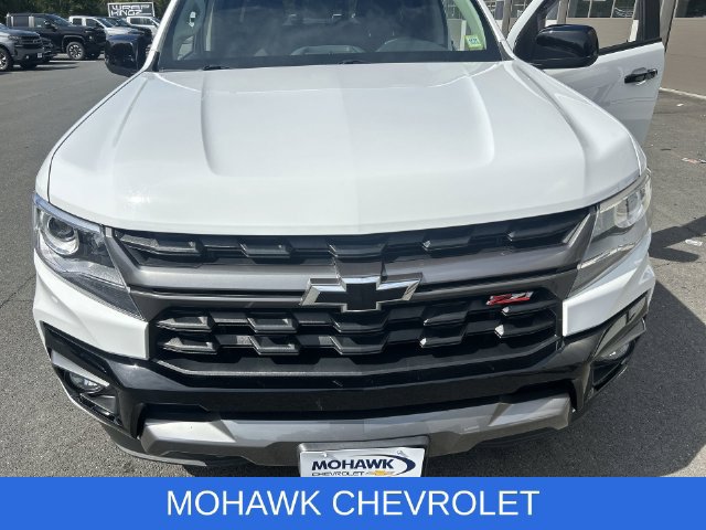 Used 2022 Chevrolet Colorado Z71 AWD/4WD image 29