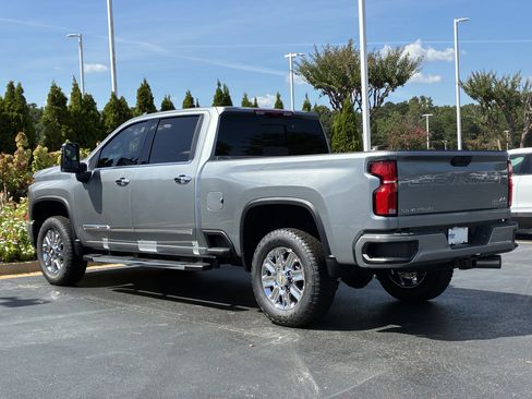 New 2026 Chevrolet Silverado 2500 High Country w/ Technology Package AWD/4WD image 10