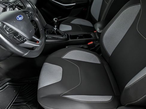 Used 2018 Ford Focus ST image 20