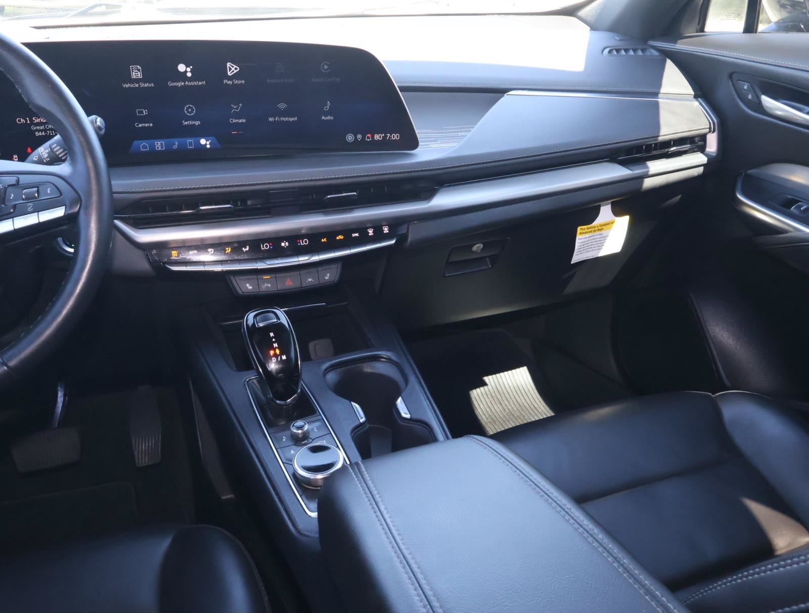 Used 2025 Cadillac XT4 Premium Luxury w/ Technology Package FWD image 16