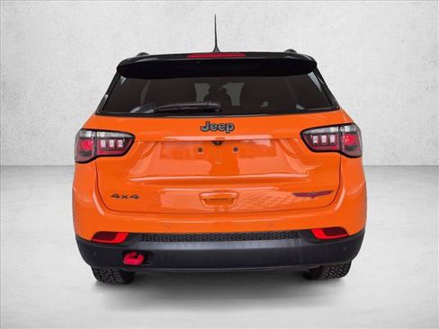 Used 2026 Jeep Compass Trailhawk w/ Sun, Sound & Navigation Group AWD/4WD image 7