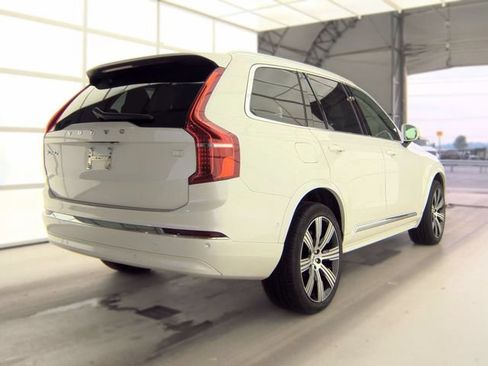 Used 2024 Volvo XC90 T8 Ultimate w/ Protection Package Premier AWD/4WD image 4