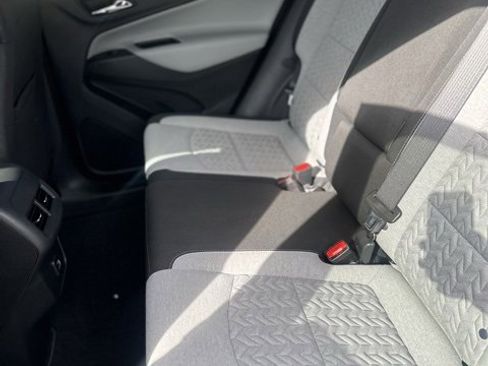 Used 2023 Chevrolet Equinox LS w/ LS Convenience Package image 13