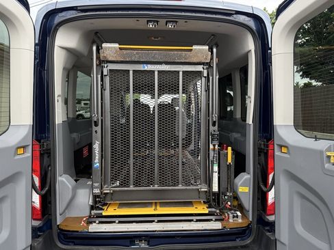 Used 2015 Ford Transit 350 XL RWD image 11