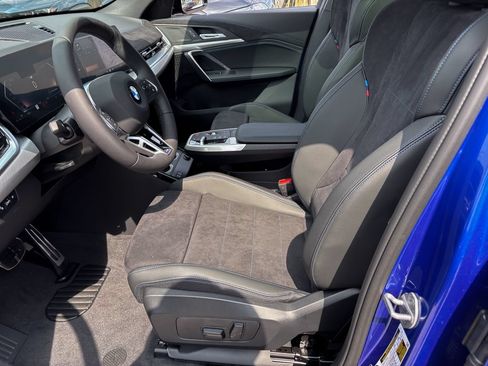 New 2026 BMW X2 xDrive28i w/ M Sport Package AWD/4WD image 12