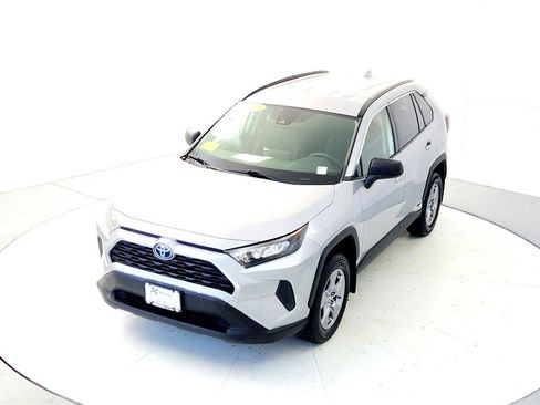 Certified 2022 Toyota RAV4 LE image 14