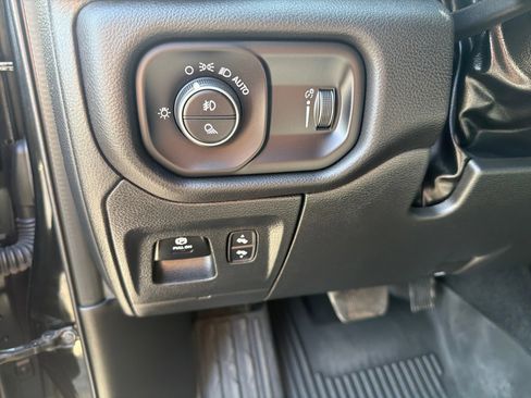 Used 2025 RAM 1500 Big Horn AWD/4WD image 19