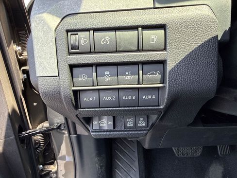 Used 2026 Toyota Tacoma 4x4 Double Cab Hybrid image 12