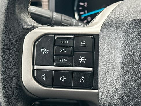 Used 2024 Ford Expedition Limited image 12