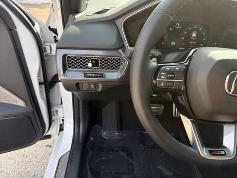 Used 2023 Acura Integra A-Spec image 15