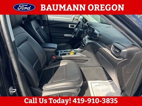 Used 2022 Ford Explorer XLT w/ Equipment Group 202A AWD/4WD image 11