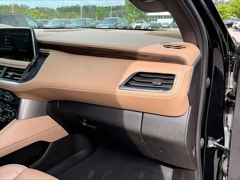 Used 2021 Chevrolet Tahoe Premier RWD image 18