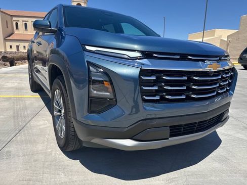 Used 2025 Chevrolet Equinox LT AWD/4WD image 7