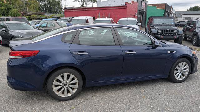 Used 2018 Kia Optima S FWD image 15
