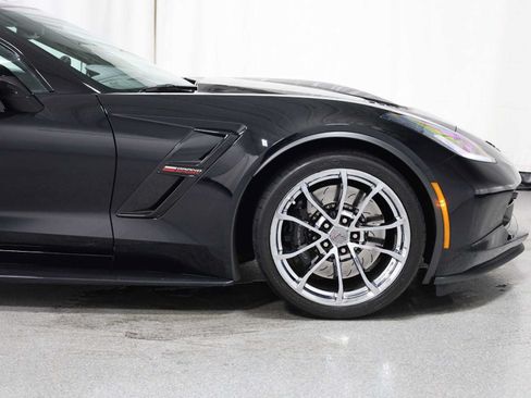 Used 2018 Chevrolet Corvette Grand Sport RWD image 11