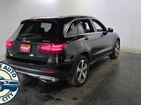 Used 2016 Mercedes-Benz GLC 300 4MATIC w/ Multimedia Package image 7
