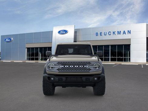 New 2025 Ford Bronco Badlands image 2