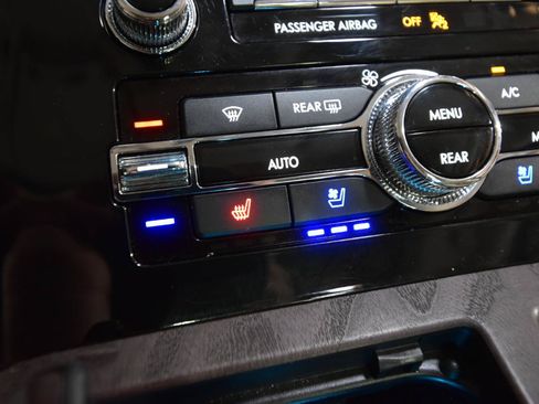 Used 2019 Lincoln Navigator Reserve AWD/4WD image 36