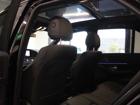 Used 2025 Mercedes-Benz GLE 350 4MATIC image 35