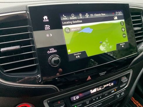 Used 2023 Honda Passport TrailSport image 30