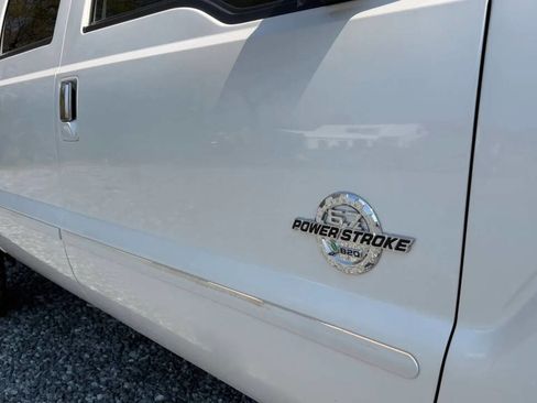 Used 2015 Ford F350 Platinum w/ FX4 Off-Road Package image 11