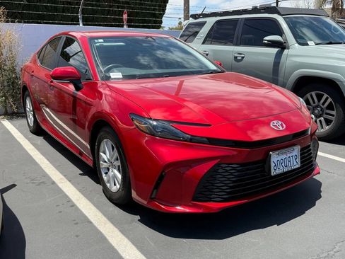 Used 2025 Toyota Camry LE FWD image 1