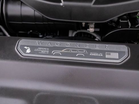 Used 2023 Jeep Wagoneer Series II AWD/4WD image 37
