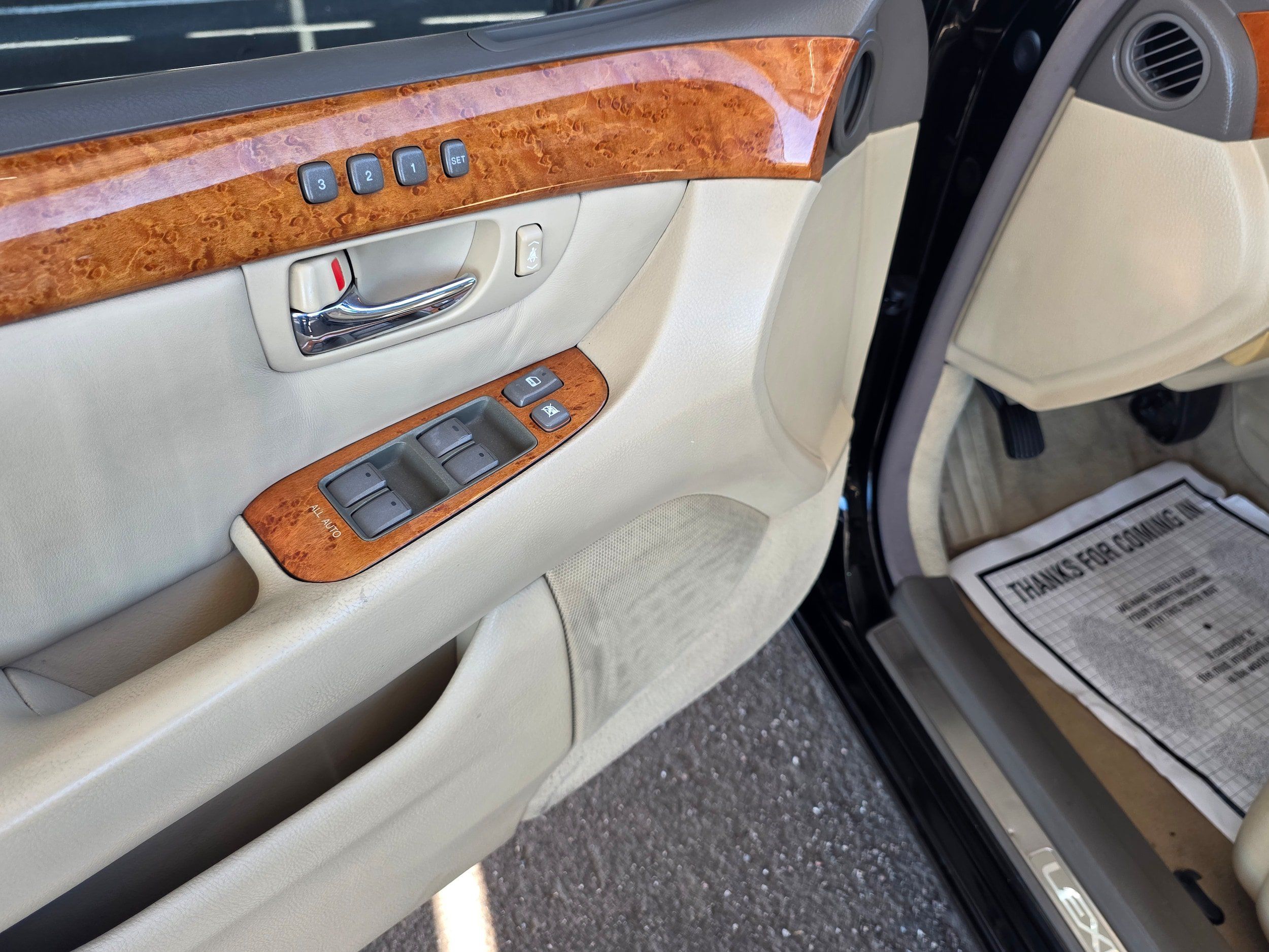 Used 2004 Lexus LS 430 RWD image 13