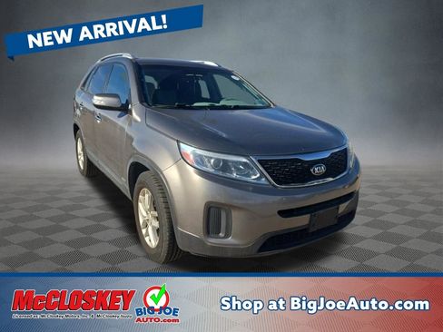 Used 2015 Kia Sorento LX image 1