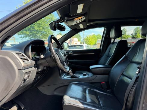 Used 2020 Jeep Grand Cherokee Limited w/ Luxury Group II AWD/4WD image 19