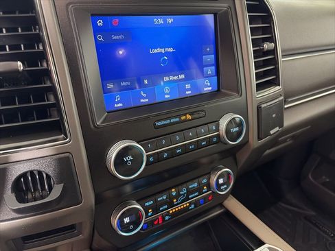 Used 2021 Ford Expedition Max XLT AWD/4WD image 2