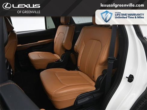 Used 2022 Ford Expedition Platinum image 27