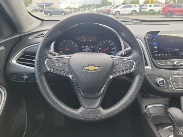 Used 2024 Chevrolet Malibu LT FWD image 25