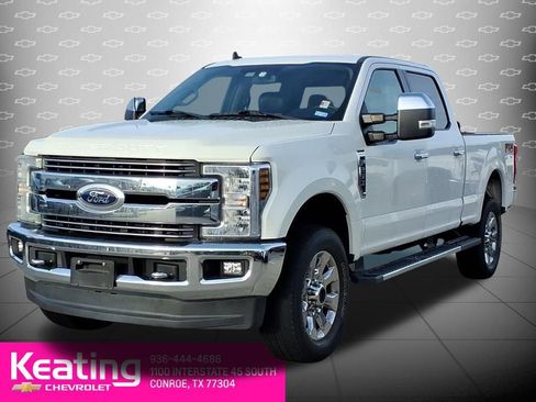 Used 2019 Ford F250 Lariat w/ Chrome Package image 8