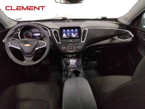 Used 2023 Chevrolet Malibu LT image 29
