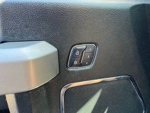 Used 2018 Ford F150 Lariat image 25