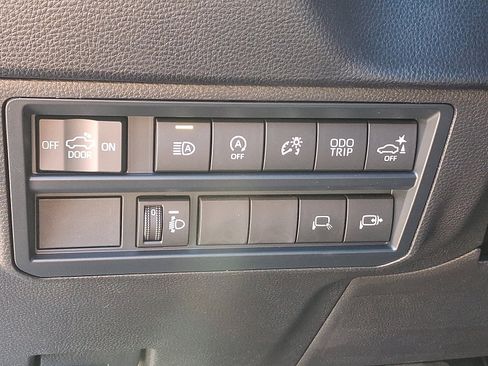 New 2026 Toyota Tundra SR5 image 17