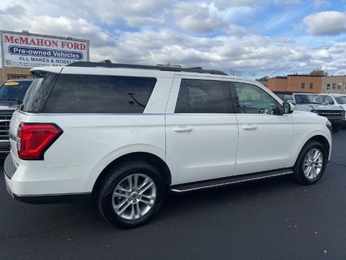 Certified 2022 Ford Expedition Max XLT image 3