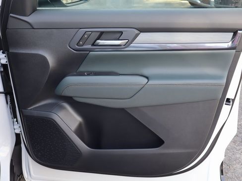 New 2026 GMC Terrain AT4 w/ Convenience Package III image 24