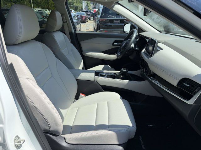 Used 2023 Nissan Rogue SL AWD/4WD image 10