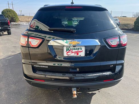 Used 2017 Chevrolet Traverse LT w/ Style and Technology Package image 7