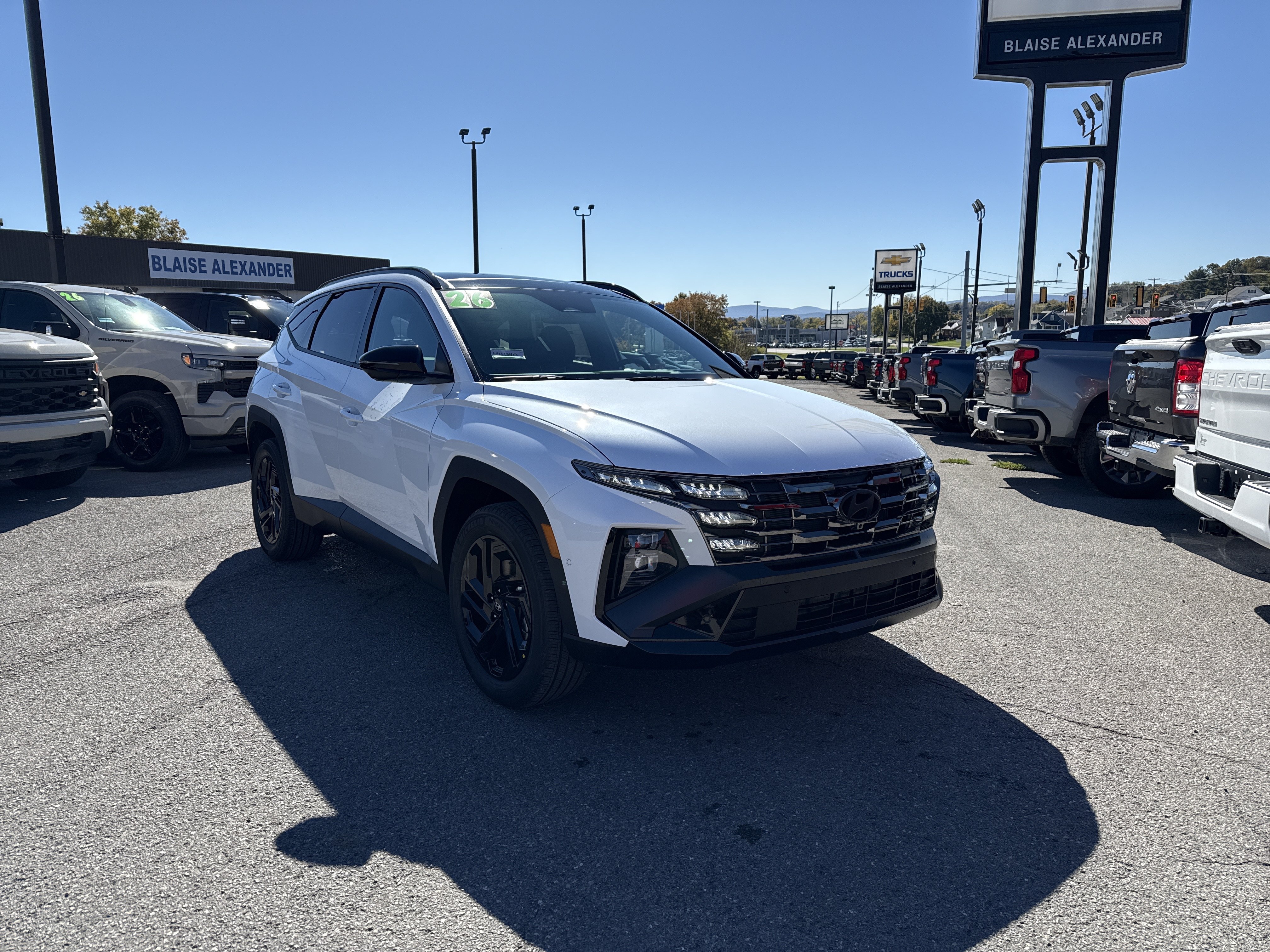 New 2026 Hyundai Tucson Limited AWD/4WD image 1
