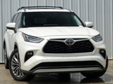 Used 2020 Toyota Highlander Platinum image 4