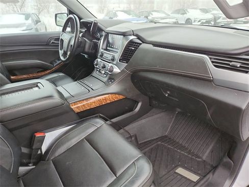 Certified 2020 Chevrolet Suburban Premier image 30